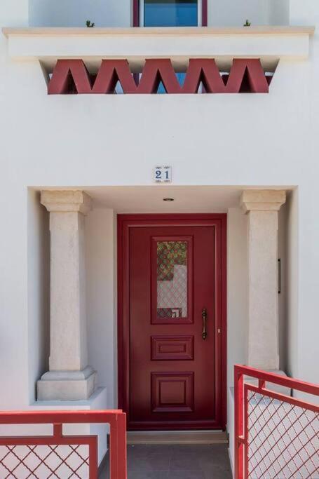 Casa Dos Terracos Apartamentos サン・マルティーニョ・ド・ポルト エクステリア 写真