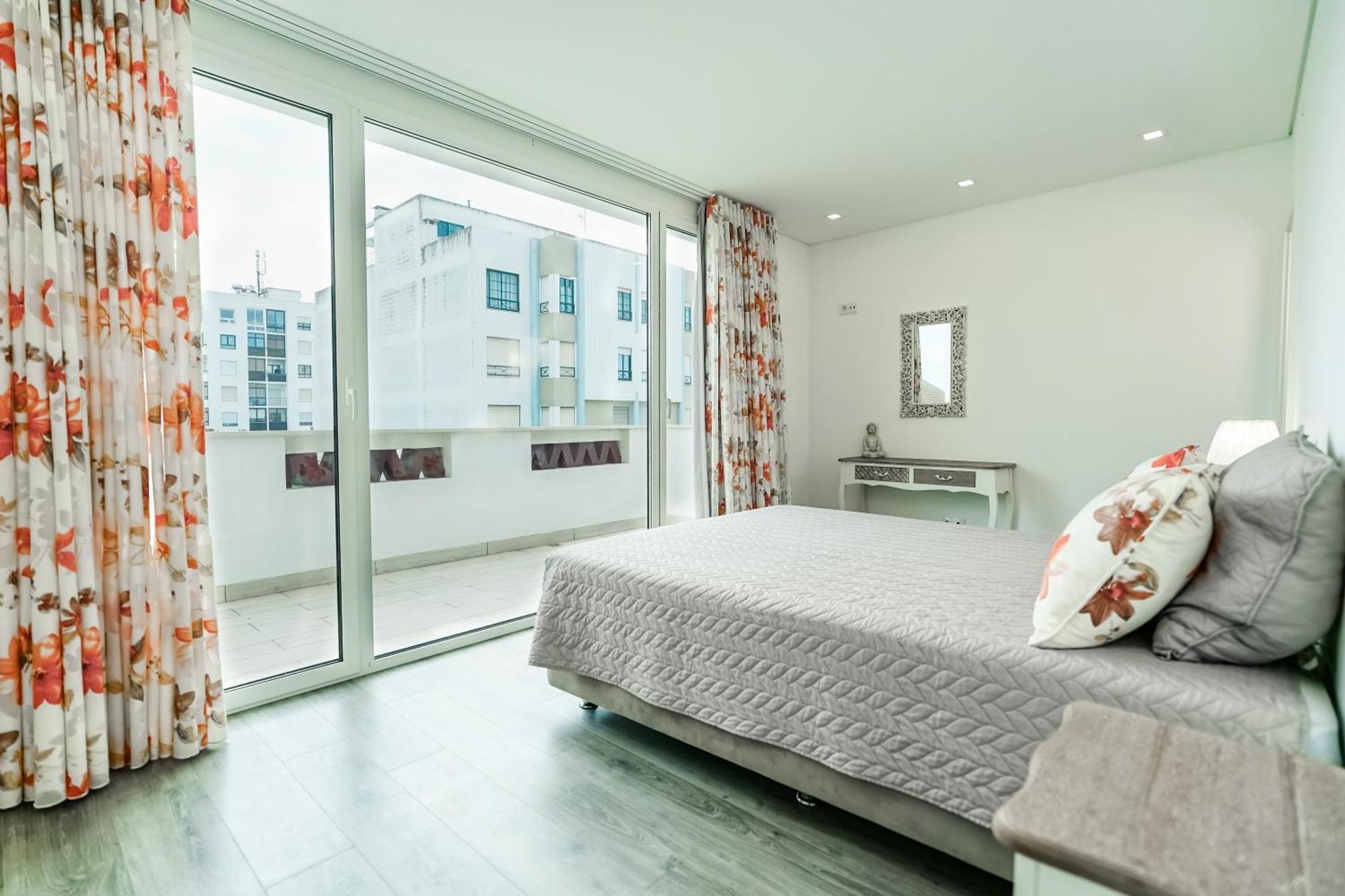 Casa Dos Terracos Apartamentos サン・マルティーニョ・ド・ポルト エクステリア 写真